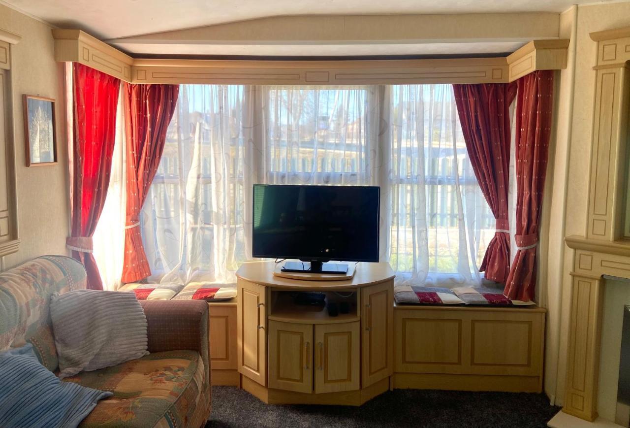 Kisvakond Vendeghaz Apartment Jeno ภายนอก รูปภาพ