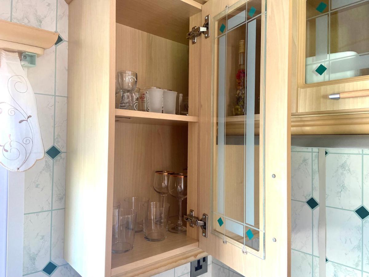 Kisvakond Vendeghaz Apartment Jeno ภายนอก รูปภาพ