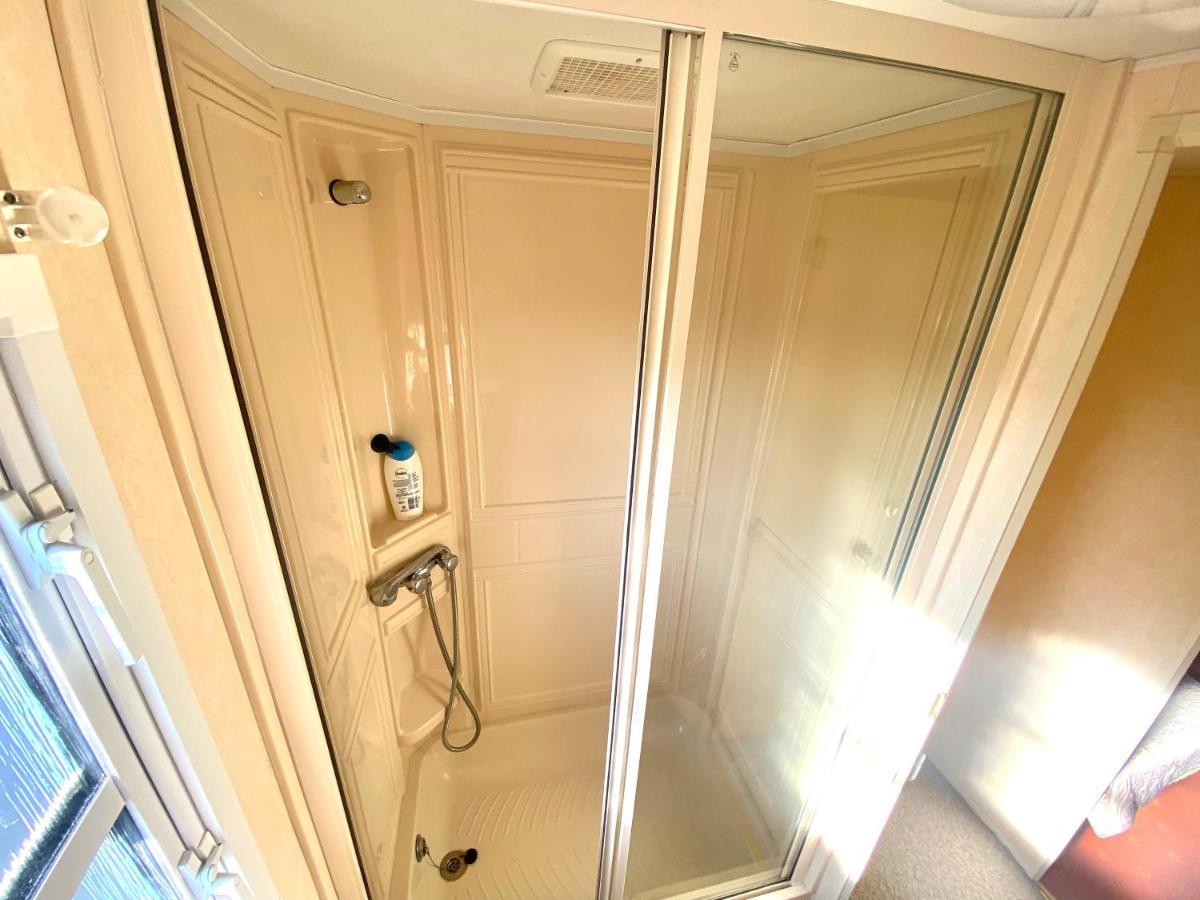 Kisvakond Vendeghaz Apartment Jeno ภายนอก รูปภาพ