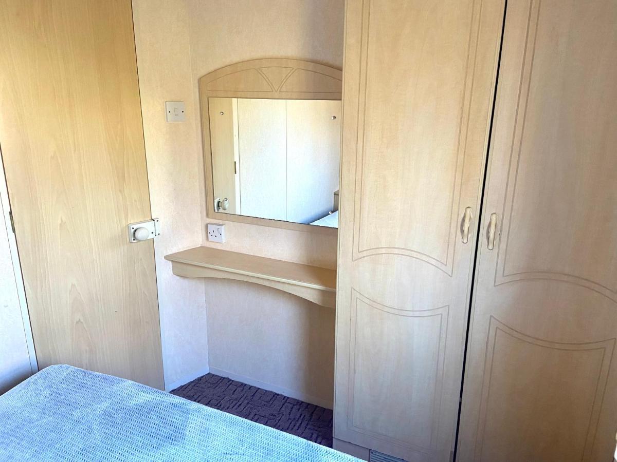 Kisvakond Vendeghaz Apartment Jeno ภายนอก รูปภาพ