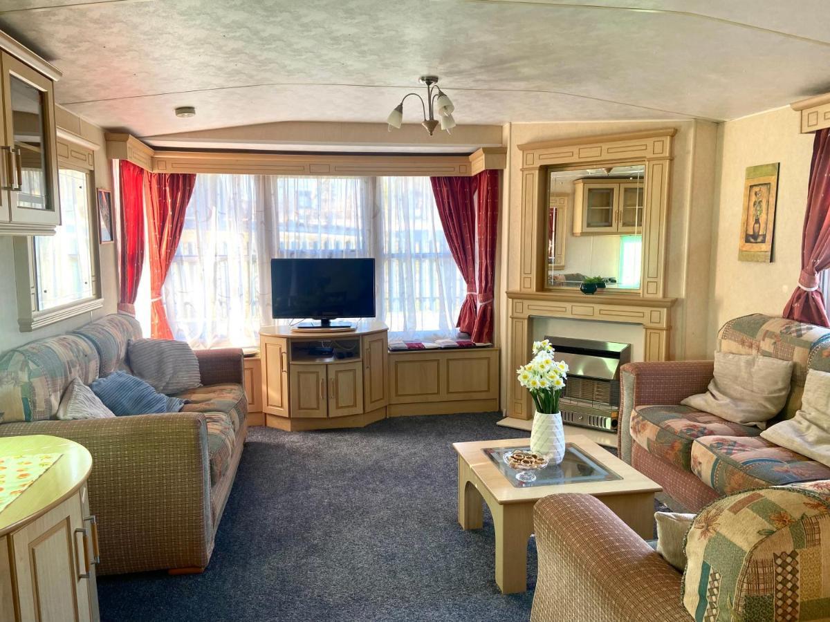 Kisvakond Vendeghaz Apartment Jeno ภายนอก รูปภาพ