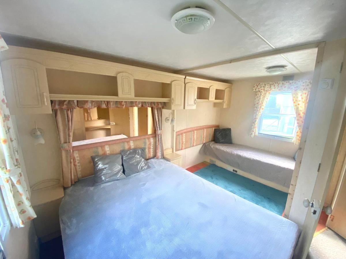 Kisvakond Vendeghaz Apartment Jeno ภายนอก รูปภาพ