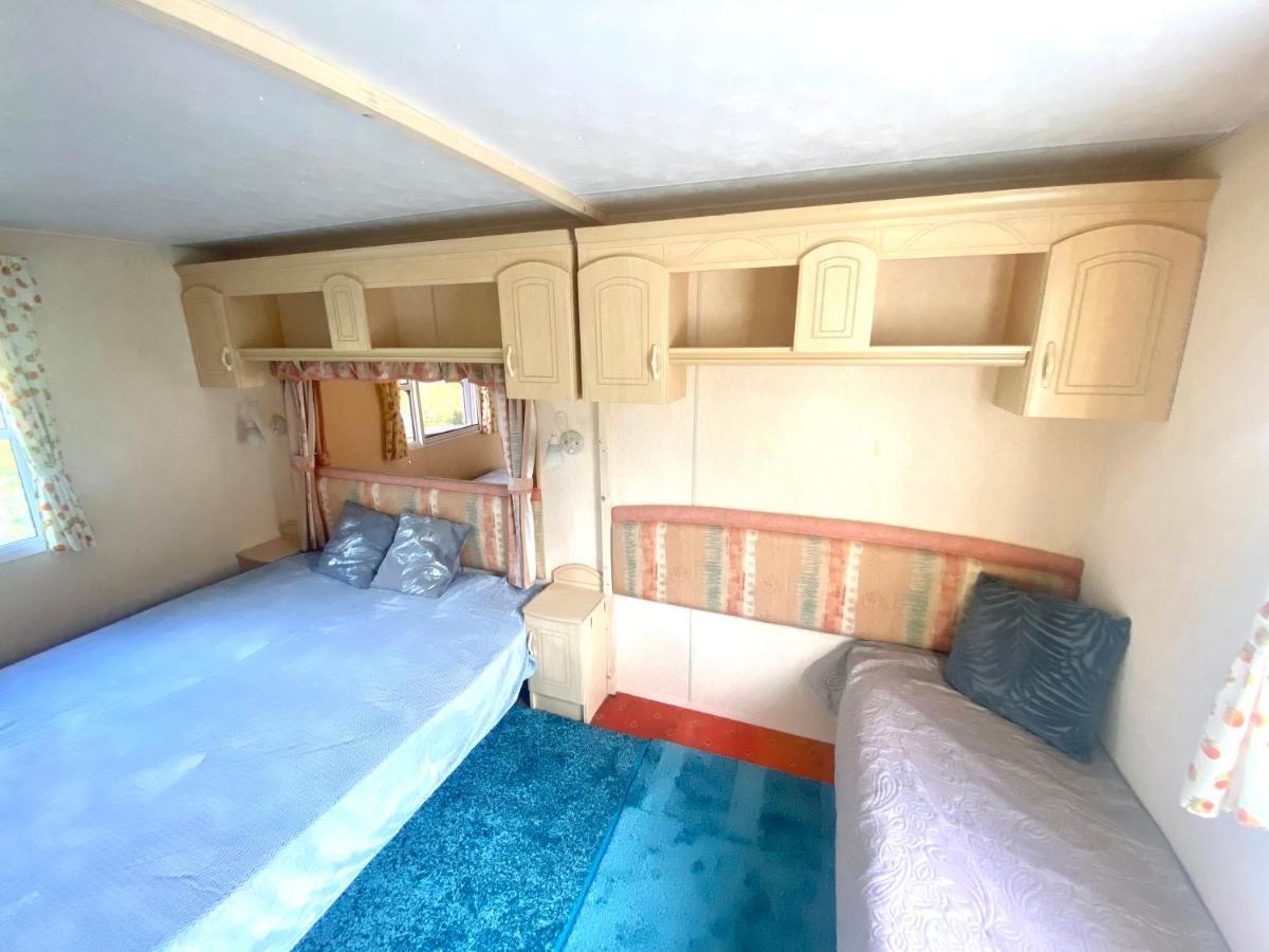 Kisvakond Vendeghaz Apartment Jeno ภายนอก รูปภาพ